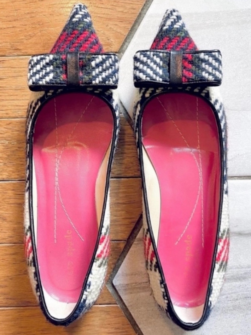 Kate Spade Pointed Toe Plaid Bow Flats Navy Blue, White, Red Size 6